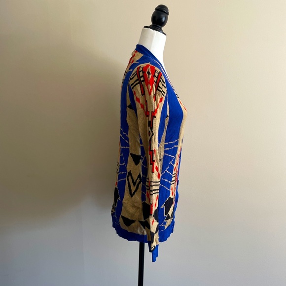 Aztec Funky Sweater - Picture 2 of 3